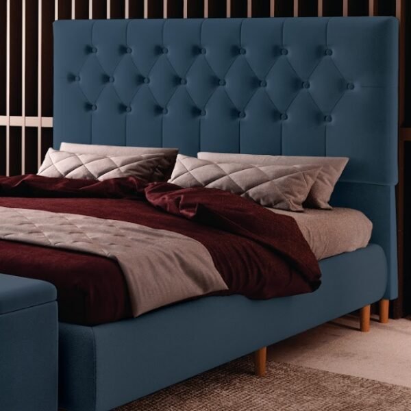 Cabeceira Queen Turim Veludo Azul B024- LARMÓVEIS/TREVO ESTOFADOS
