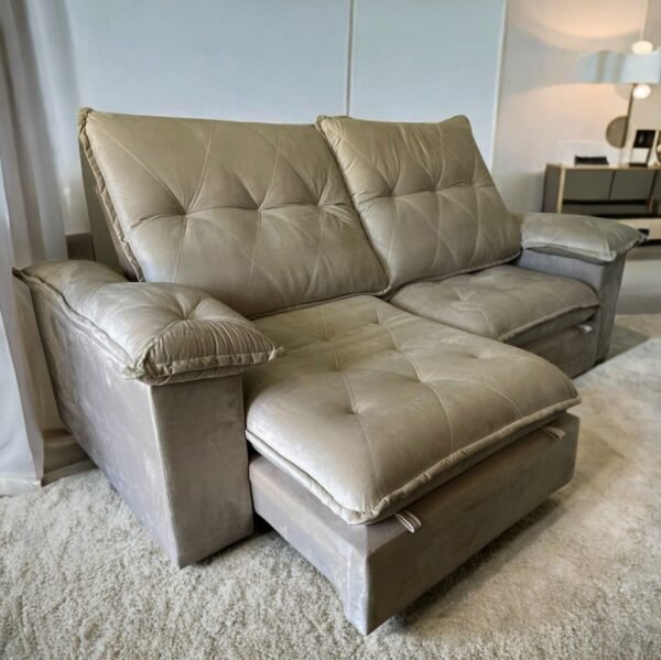 Sofá Retrátil e Reclinável Corvette 2,50 m Veludo Avelã – D’VITRINE ESTOFADOS(PROMOÇÃO)