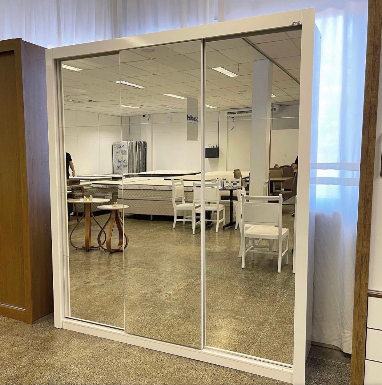 Guarda-Roupa Veneza/Clara/Berlim Premium(3 Portas espelhadas) 1,855 m Branco - CARIOCA MÓVEIS - Imagem 5