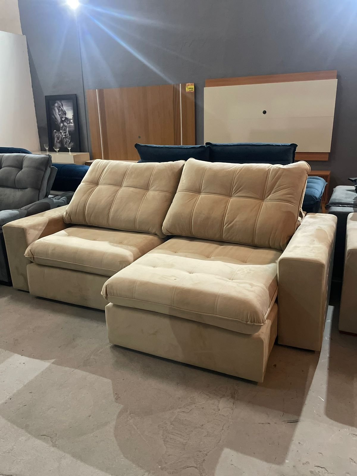 Sofá Retrátil e Reclinável Niterói 2,50 m Veludo Bege - SINGULAR ESTOFADOS - Imagem 3