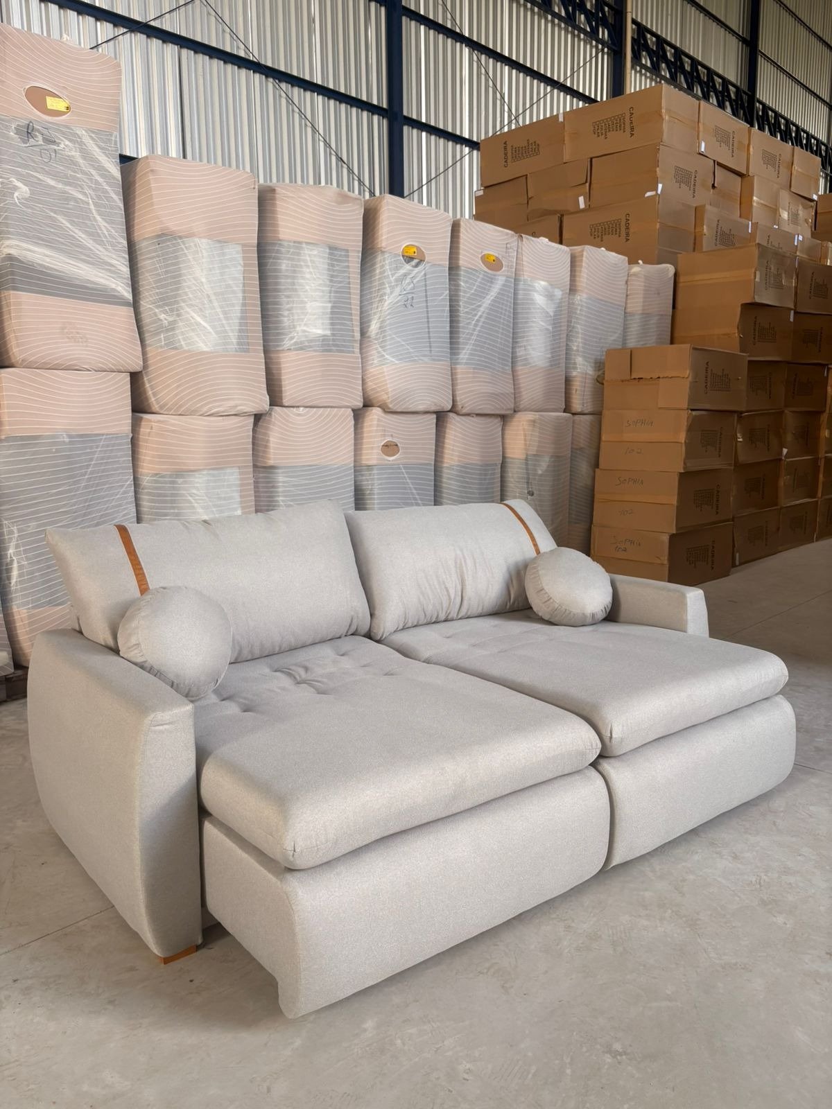 Sofá Cama Retrátil Lagoon 2,30 m Linho Cinza - CONFORT LAR ESTOFADOS - Imagem 2