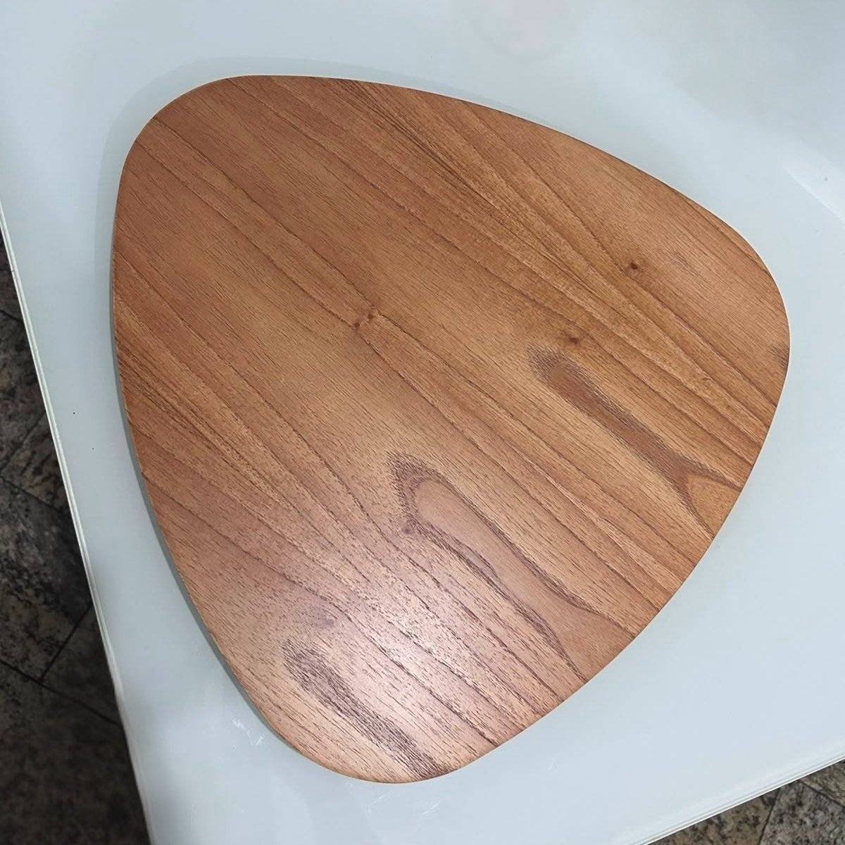 Prato Giratório Orgânico 45 cm Amadeirado – DELINE DECOR - Imagem 2