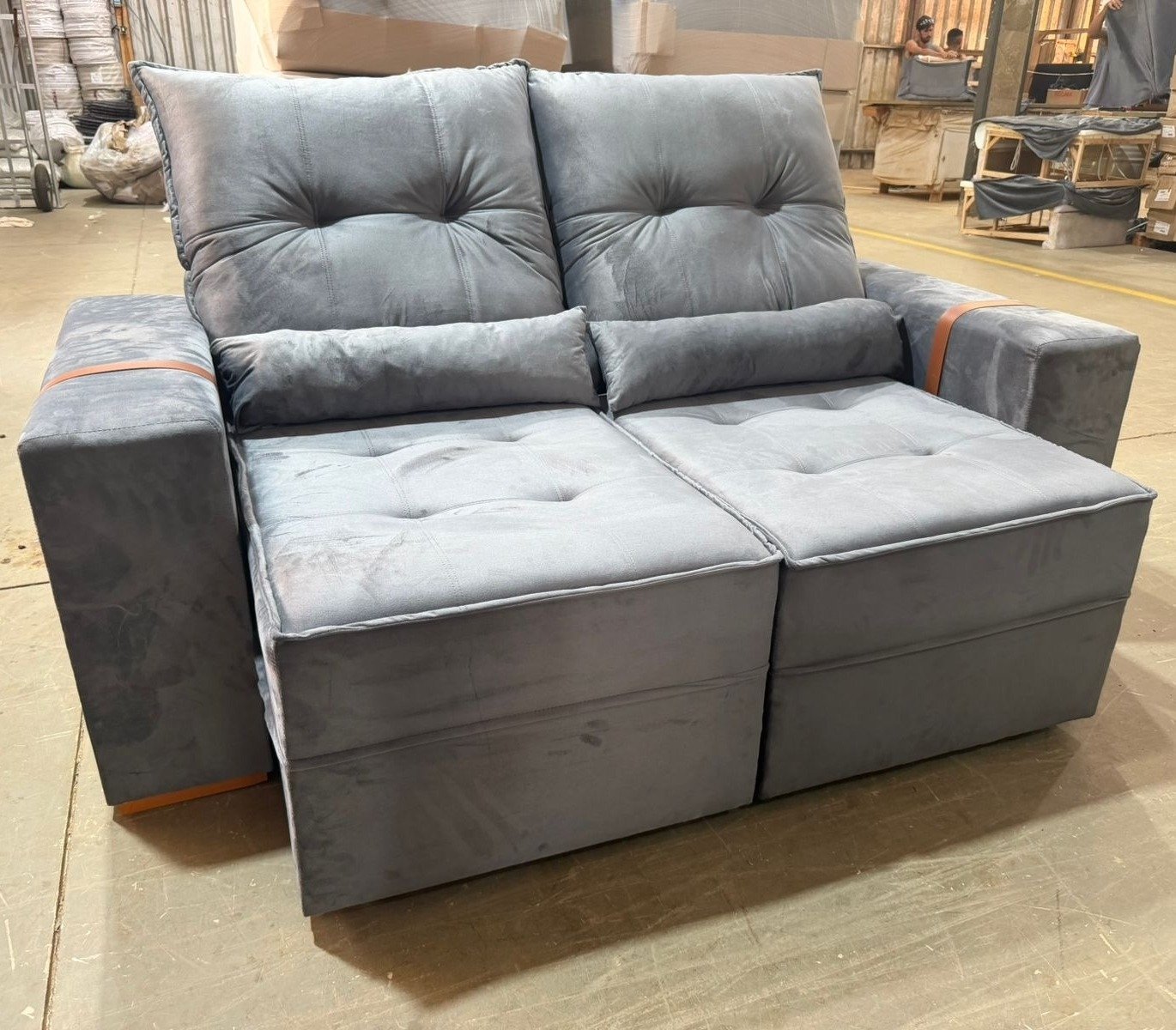Sofá Retrátil e Reclinável Júnior 2,00 m Veludo Cinza Grafite 08 - IMPERIAL DECOR - Imagem 4